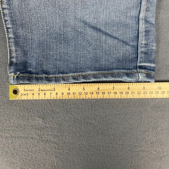 Royal Blue Jeans Mens 48X28 Relaxed Fit Blue Denim Light Wash Distressed - Picture 7 of 13